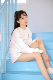 成 人 A V免费视频